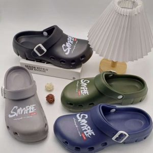 mens-crocs-2