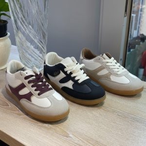unisex-sneakers-2